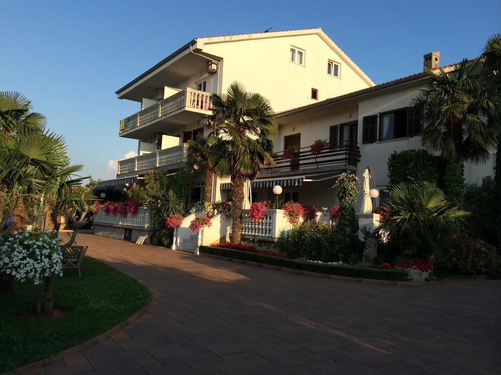 Guest House Katarina Malinska Luaran gambar