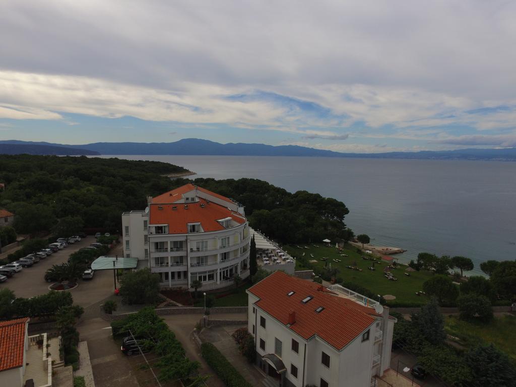 Guest House Katarina Malinska Luaran gambar